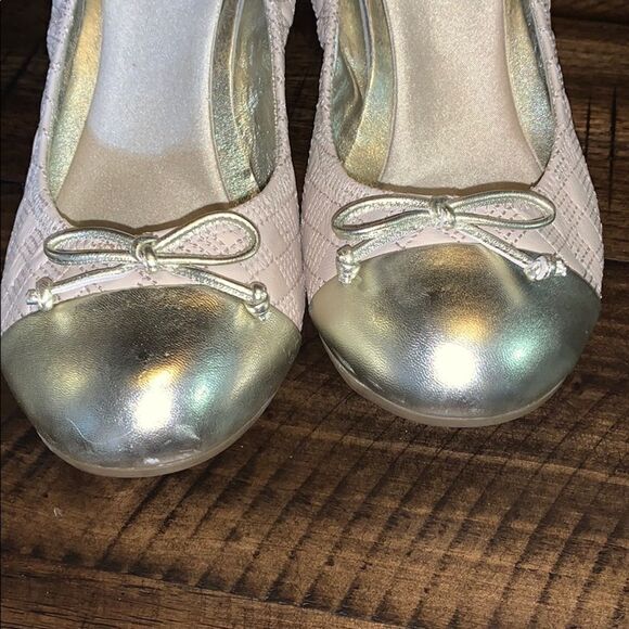 Cole Hann gold flats  - Picture 3 of 6